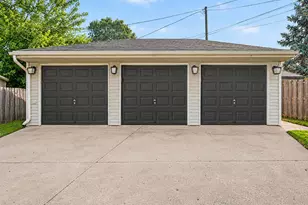 1732 Mortenson Blvd, Berkley, MI 48072 - Photo 26