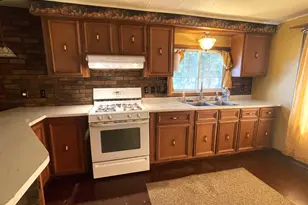 855 W Jefferson St, Grand Ledge, MI 48837 - Photo 10
