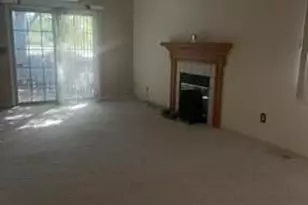 13 Canfield Cir, Dearborn Heights, MI 48127 - Photo 2