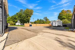 106 Lagrange St, Dowagiac, MI 49047 - Photo 40
