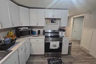368 Shonat St, Muskegon, MI 49442 - Photo 8