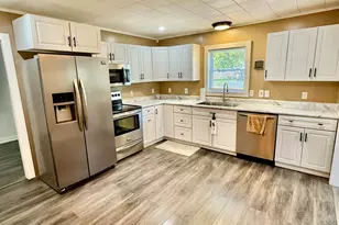 310 N Clinton St, Saint Louis, MI 48880 - Photo 6