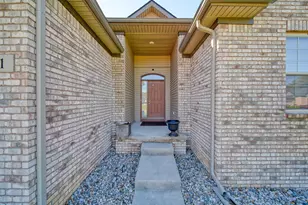 621 Shadow Brooke Ln, Tecumseh, MI 49286 - Photo 4