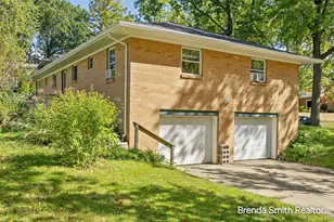 935 Kentwood Dr NE, Grand Rapids, MI 49505 - Photo 16
