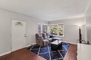 707 S Lagrave St, Paw Paw, MI 49079 - Photo 4