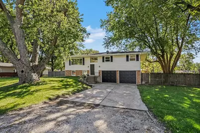 864 Ansley Drive, Saint Joseph, MI 49085 - Photo 1
