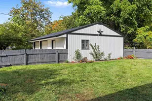 110 Vine St, Gobles, MI 49055 - Photo 18