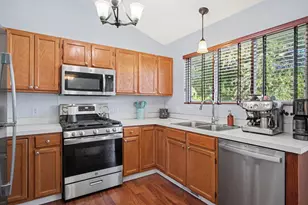 3023 Stonewood St NW, Grand Rapids, MI 49504 - Photo 8