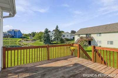7043 Maplelawn Drive, Hudsonville, MI 49426 - Photo 18
