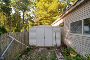 480 Lakewood Dr, Grass Lake, MI 49240 - Photo 34