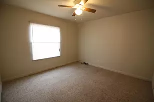 45768 Kozma St, Belleville, MI 48111 - Photo 12