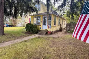 459 E Columbia Ave, Muskegon Heights, MI 49444 - Photo 4