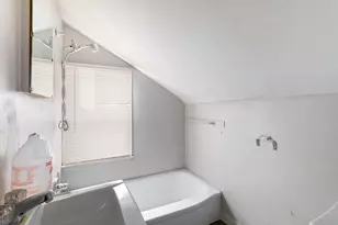 4618 Alter Rd, Detroit, MI 48215 - Photo 10