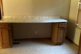 106 W Coolidge Ave W, Battle Creek, MI 49037 - Photo 4