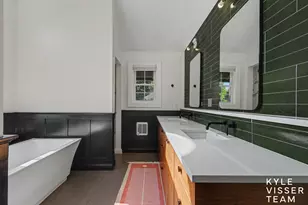 560 Laurel Ave SE, East Grand Rapids, MI 49506 - Photo 12