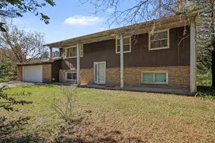 5490 Pingree Rd, Howell, MI 48843 - Photo 4