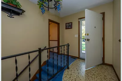 2440 Lora Drive, Benton Harbor, MI 49022 - Photo 4