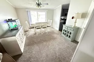 916 Wintergreen Dr, Hastings, MI 49058 - Photo 12