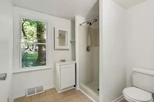 2426 Charles Ave, Kalamazoo, MI 49048 - Photo 16