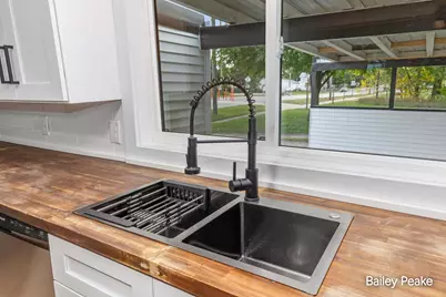 178 W Muskegon Street NE, Cedar Springs, MI 49319 - Photo 6