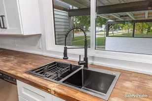 178 W Muskegon Street NE, Cedar Springs, MI 49319 - Photo 6