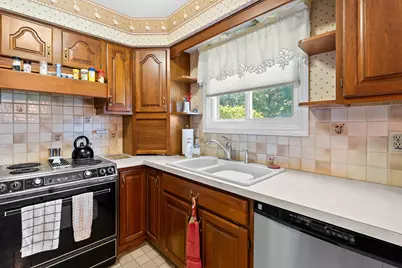 6314 Trotwood Street, Portage, MI 49024 - Photo 12