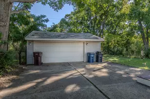 720 N Maple Rd, Ann Arbor, MI 48103 - Photo 4