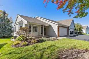 4701 Crescent Dr, Hudsonville, MI 49426 - Photo 2