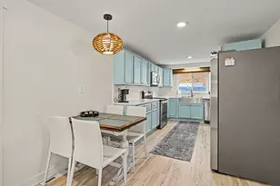 66 Lakeview Ave, Norton Shores, MI 49444 - Photo 12