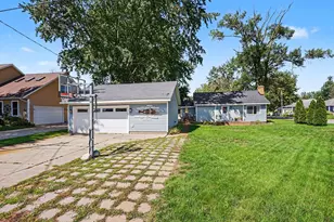 66 Lakeview Ave, Norton Shores, MI 49444 - Photo 42