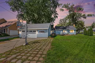 66 Lakeview Ave, Norton Shores, MI 49444 - Photo 40