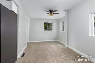 612 E Green St, Hastings, MI 49058 - Photo 10