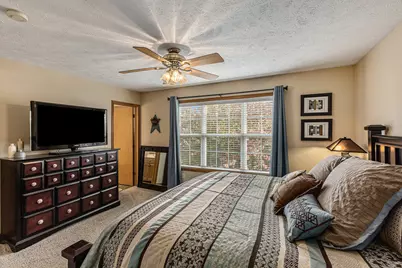 5647 E Grove Drive SE, Kentwood, MI 49512 - Photo 22