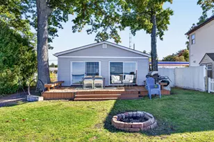 278 W Houghton Lake Dr, Prudenville, MI 48651 - Photo 1
