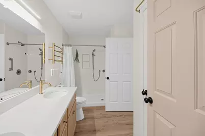 2615 Cascade Place Drive SE, Grand Rapids, MI 49546 - Photo 16