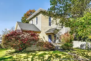 528 S Market St, Hastings, MI 49058 - Photo 2