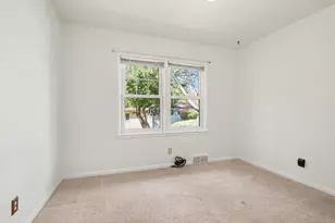 43 N Clubview Dr, Ypsilanti, MI 48197 - Photo 6
