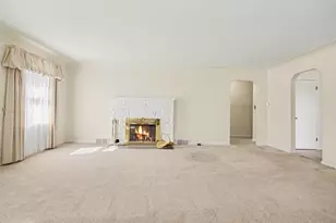 43 N Clubview Dr, Ypsilanti, MI 48197 - Photo 4