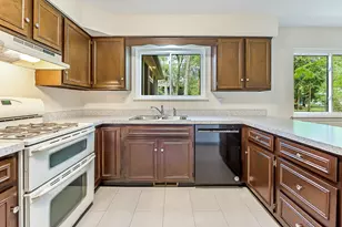 3565 Chatham Way, Ann Arbor, MI 48105 - Photo 16