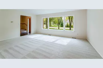 3565 Chatham Way, Ann Arbor, MI 48105 - Photo 8