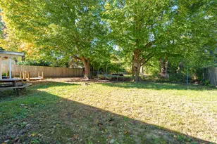 3021 Parchmount Ave, Kalamazoo, MI 49004 - Photo 26