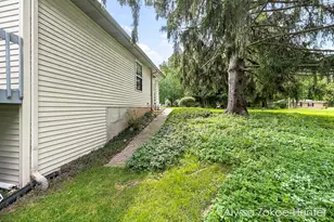 2739 Wellspring NW, Grand Rapids, MI 49504 - Photo 58