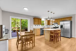 11347 Tall Shadows Ct, Pinckney, MI 48169 - Photo 6