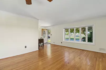 9351 Laurence Avenue, Allen Park, MI 48101 - Photo 4