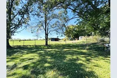 5610 E Galien Buchanan Road, Buchanan, MI 49107 - Photo 2