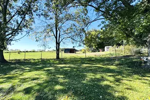 5610 E Galien Buchanan Rd, Buchanan, MI 49107 - Photo 2