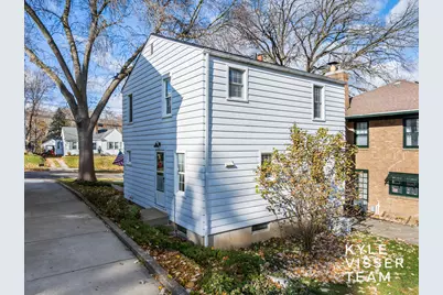 228 Baynton Avenue NE, Grand Rapids, MI 49503 - Photo 32