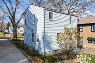 228 Baynton Ave NE, Grand Rapids, MI 49503 - Photo 32