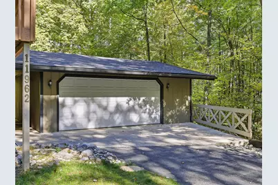 11962 Trail Creek Drive, Canadian Lakes, MI 49346 - Photo 32