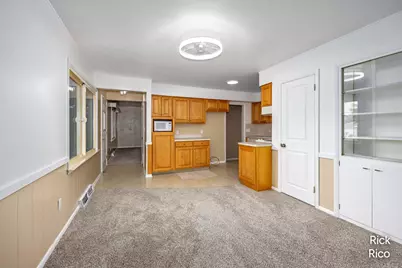 4890 Burgis Avenue SE, Kentwood, MI 49508 - Photo 10